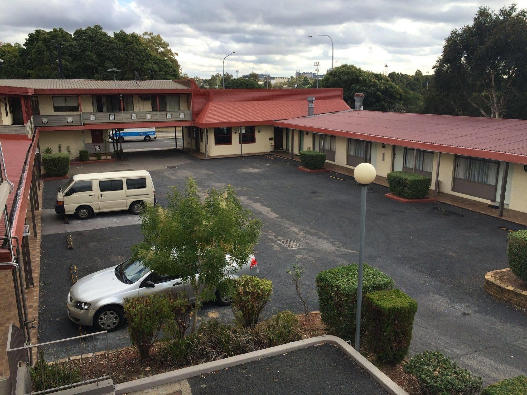 Liberty Plains Motor Inn Sydney Exterior photo